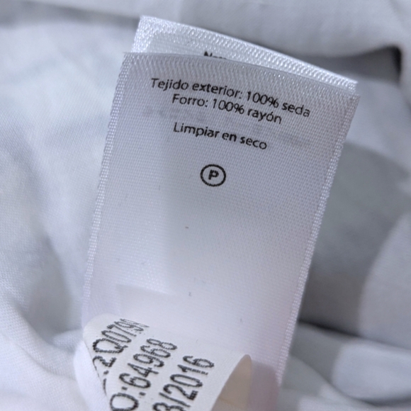 Vineyard Vines Silk Maxi Dress 2 - Picture 6 of 6